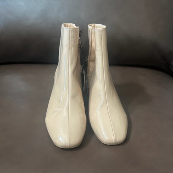 NWT Nude Block Heel Faux Leather Ankle Booties - Picture 4 of 13